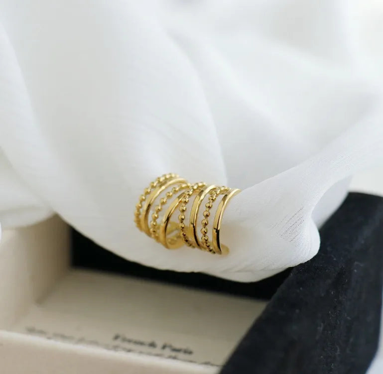 Old Money Earcuff