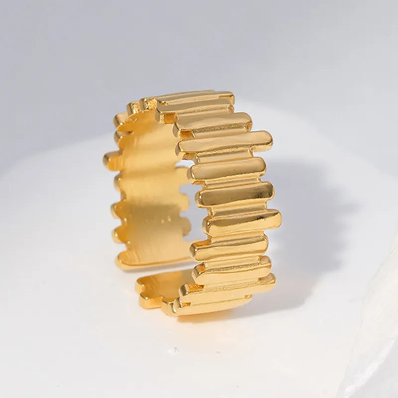 Old Money Ring